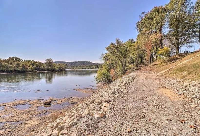Modern Norfork House W/ Patio On White River!