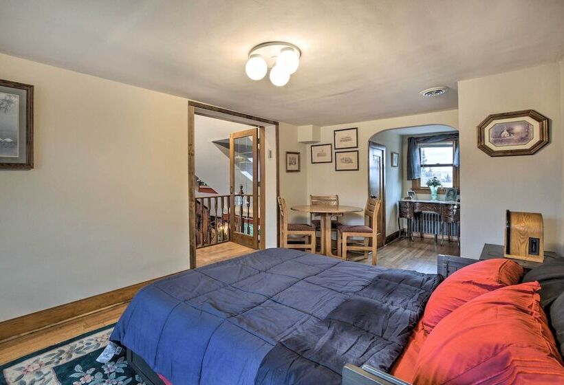 Pet Friendly Bartlett Farmhouse W/ Deck!