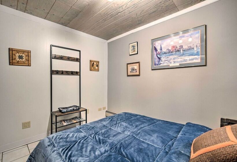 Pet Friendly Bartlett Farmhouse W/ Deck!