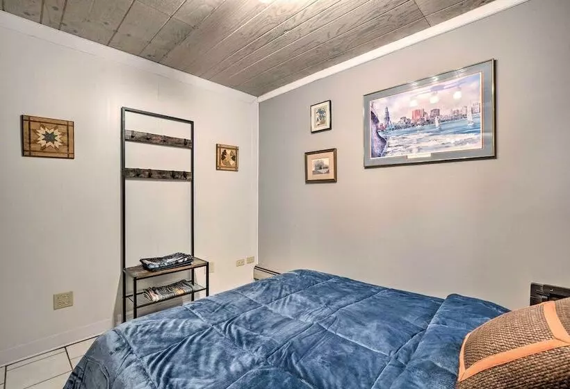 Pet Friendly Bartlett Farmhouse W/ Deck!