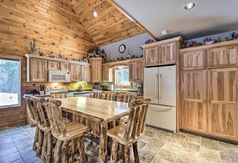 Phelps Cabin On 26 Acres W/ Fire Pit!