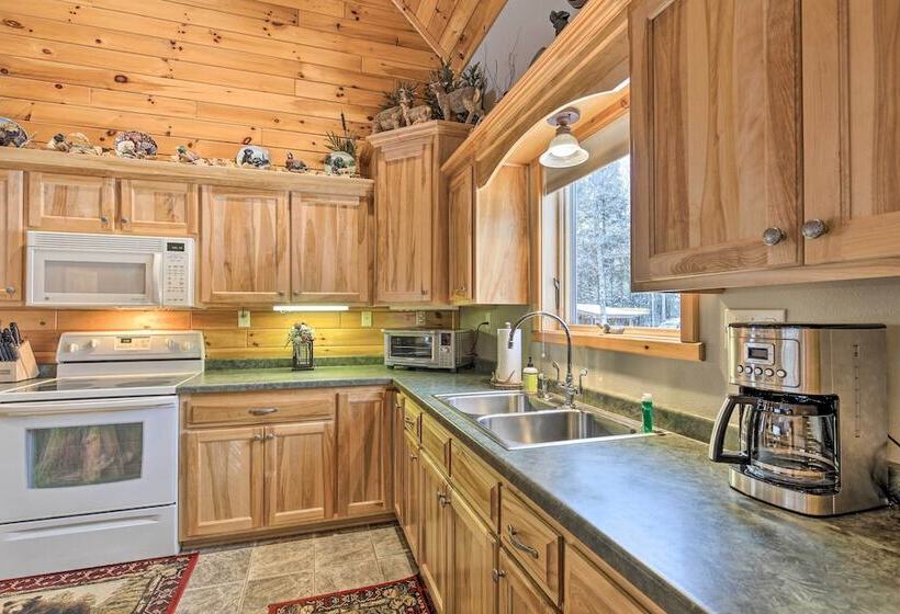 Phelps Cabin On 26 Acres W/ Fire Pit!