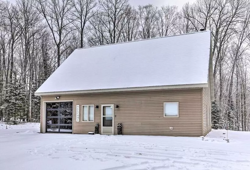 Phelps Cabin On 26 Acres W/ Fire Pit!