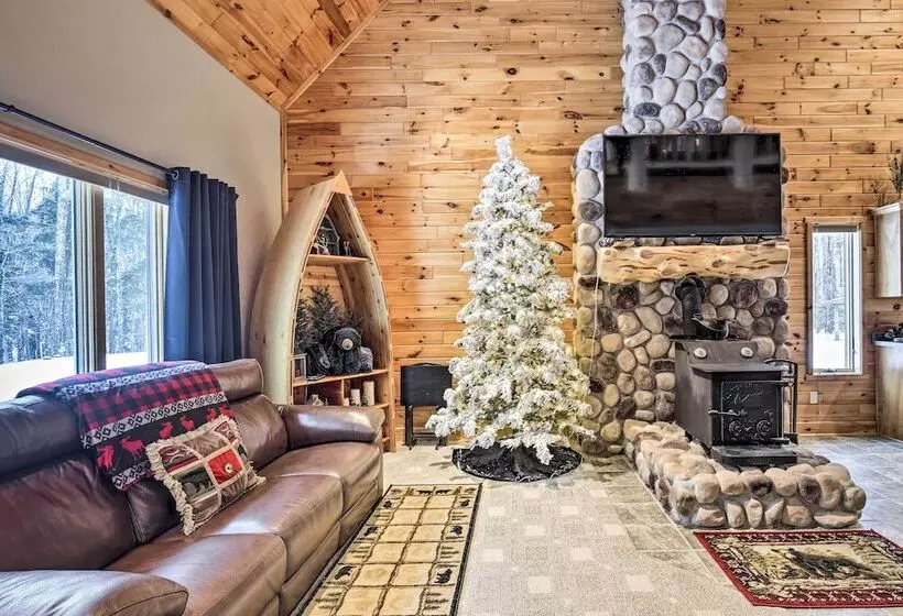 Phelps Cabin On 26 Acres W/ Fire Pit!