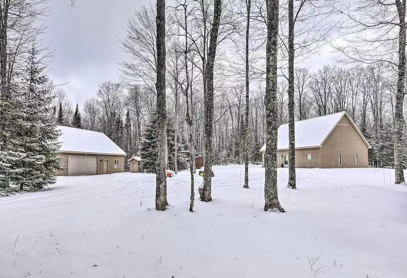 Phelps Cabin On 26 Acres W/ Fire Pit!