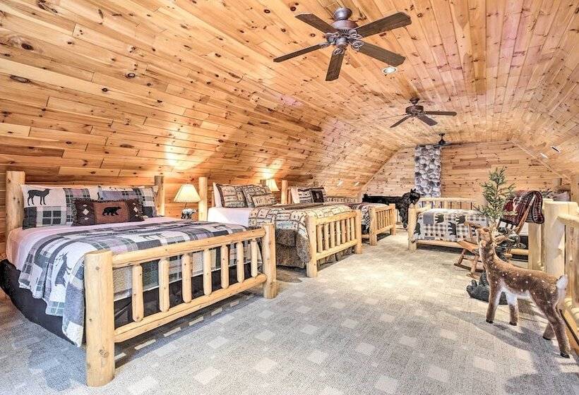 Phelps Cabin On 26 Acres W/ Fire Pit!