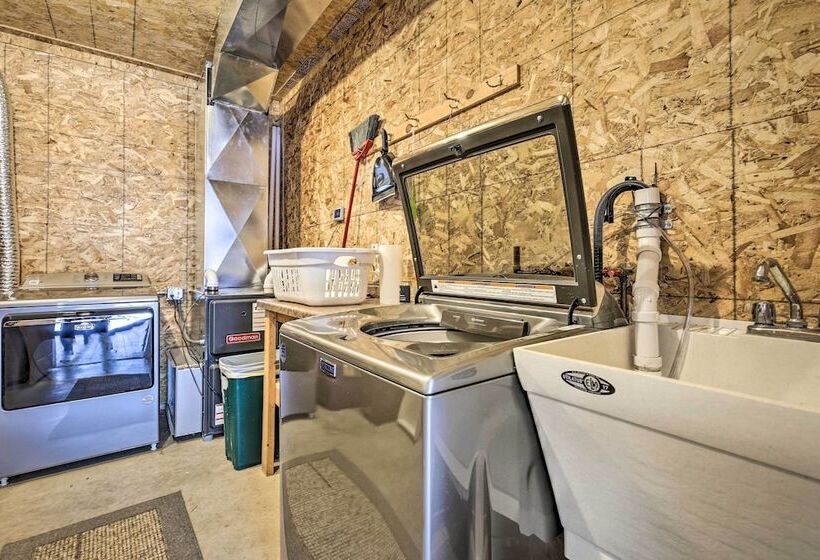 Phelps Cabin On 26 Acres W/ Fire Pit!