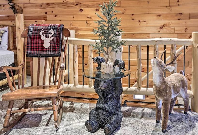 Phelps Cabin On 26 Acres W/ Fire Pit!