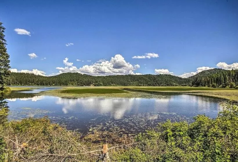 Private 2 Acre Retreat W/ Mtn Views, Walk To River