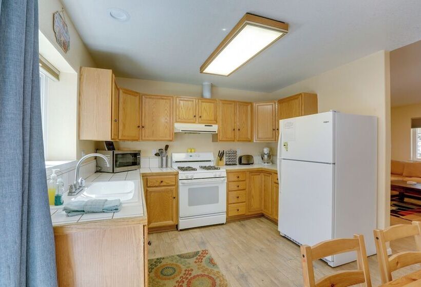 9 Mi To Heavenly Mountain: South Lake Tahoe Home