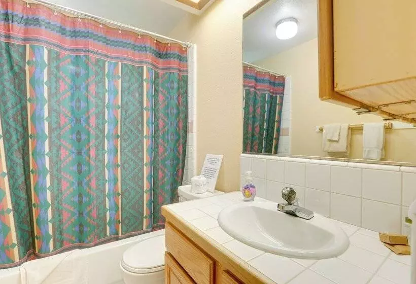 9 Mi To Heavenly Mountain: South Lake Tahoe Home