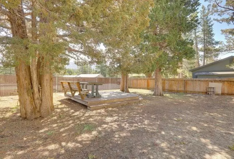 9 Mi To Heavenly Mountain: South Lake Tahoe Home