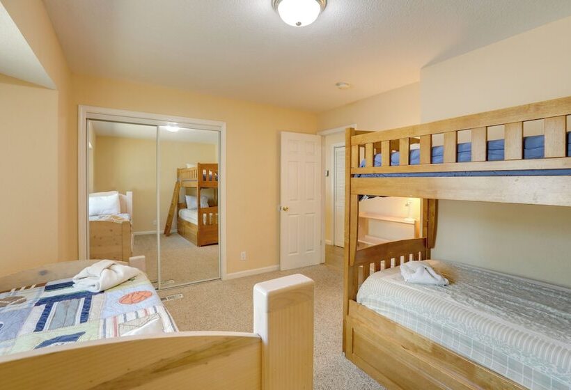 9 Mi To Heavenly Mountain: South Lake Tahoe Home