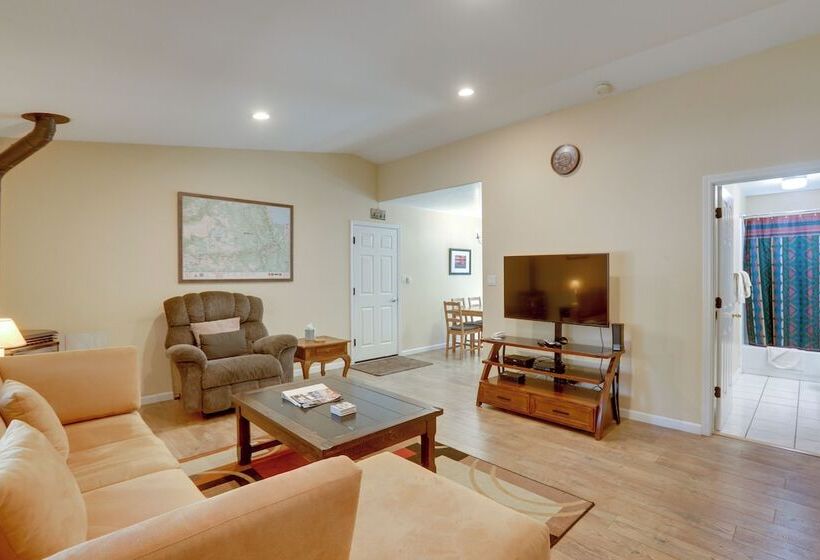 9 Mi To Heavenly Mountain: South Lake Tahoe Home