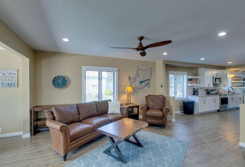 Riverfront Shawano Home W/ Private Backyard!