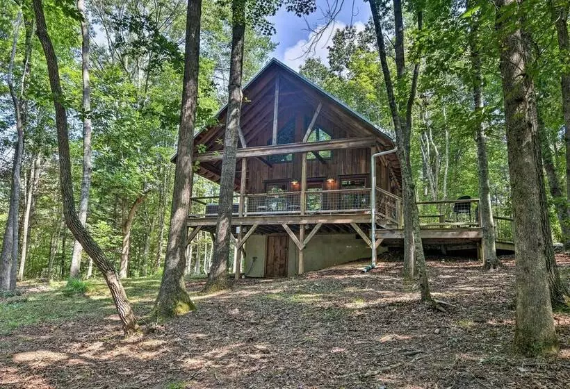 Romantic Asheville Area Cabin W/ Deck & Hot Tub!