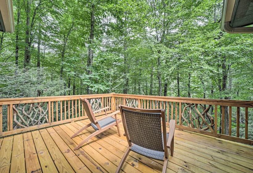 Secluded Sapphire Chalet W/ Game Room + Decks