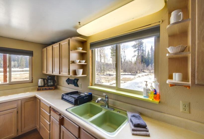 Hike, Bike & Boat: Cabin W/ Dock On Seeley Lake!