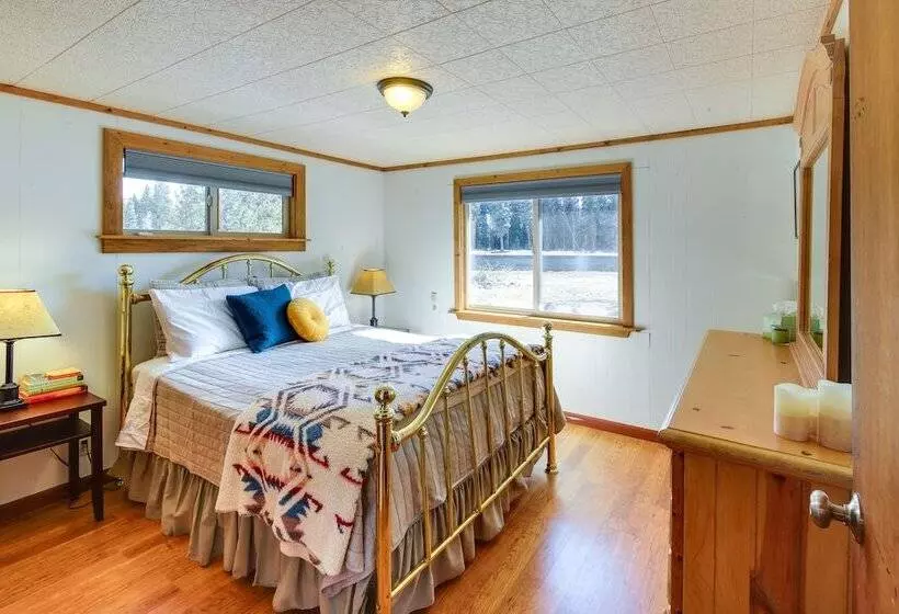 Hike, Bike & Boat: Cabin W/ Dock On Seeley Lake!