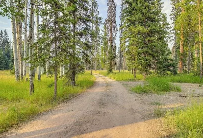 Hike, Bike & Boat: Cabin W/ Dock On Seeley Lake!