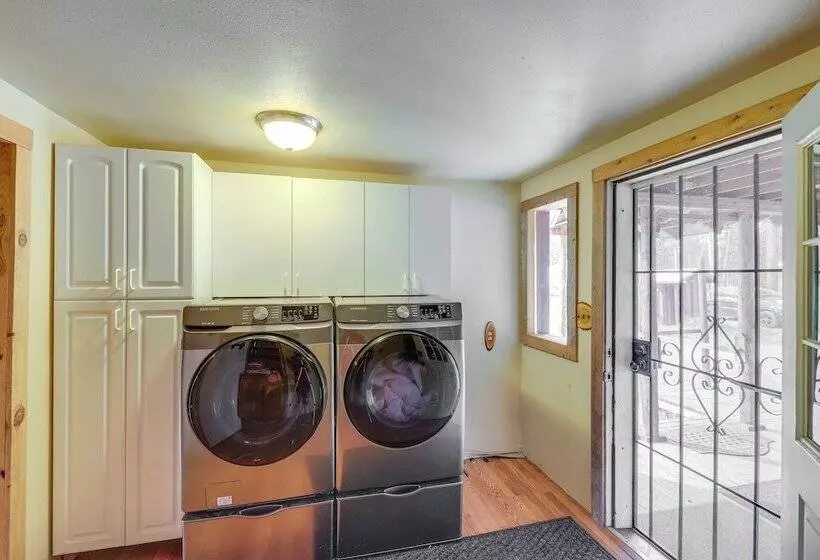 Hike, Bike & Boat: Cabin W/ Dock On Seeley Lake!