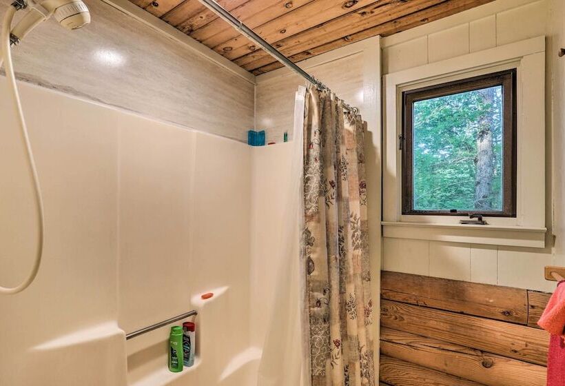 Serene Brevard Cabin ~ 7 Miles To State Forest!