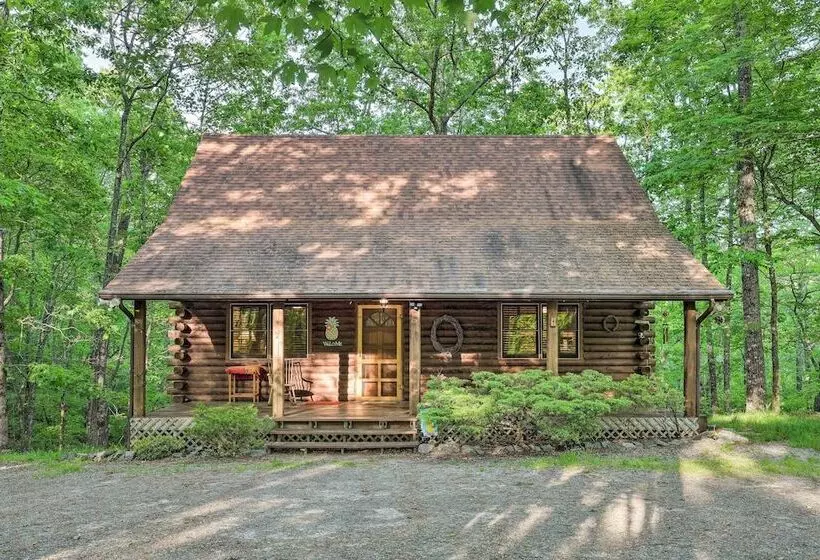 Serene Brevard Cabin ~ 7 Miles To State Forest!