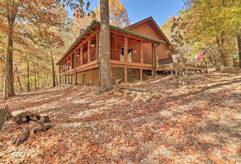 Serenity Woods  Cabin W/ Hot Tub & Fire Pit