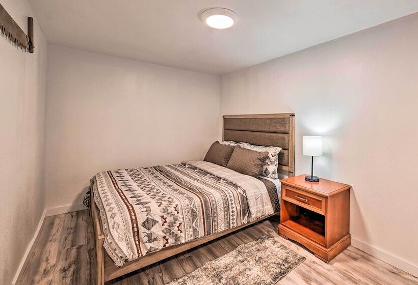 Soldotna Home Near Kenai River & Wildlife Refuge!