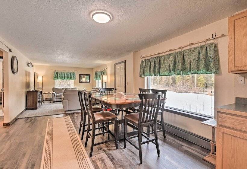 Soldotna Home Near Kenai River & Wildlife Refuge!