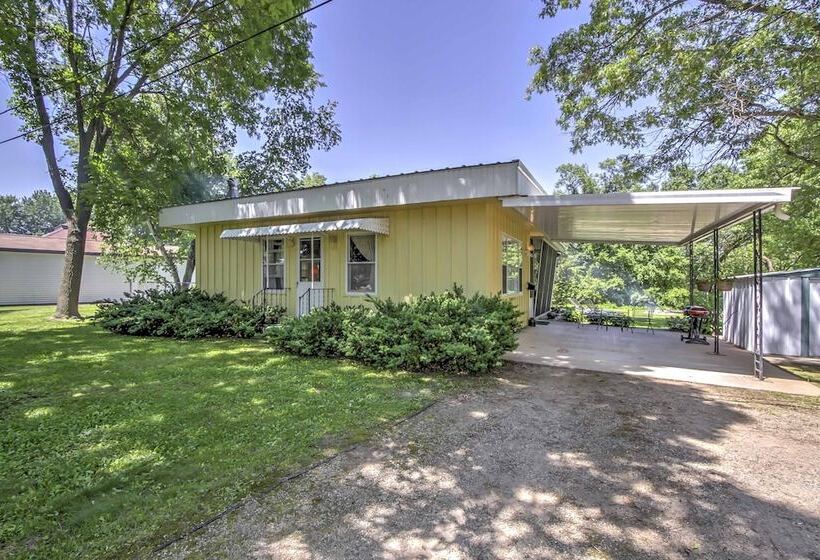 Spruce Haven  Cottage: Walk To Mississippi River!