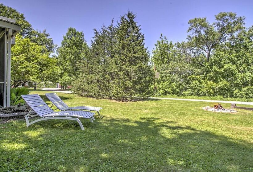 Spruce Haven  Cottage: Walk To Mississippi River!