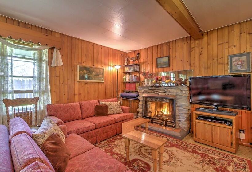 Spruce Haven  Cottage: Walk To Mississippi River!