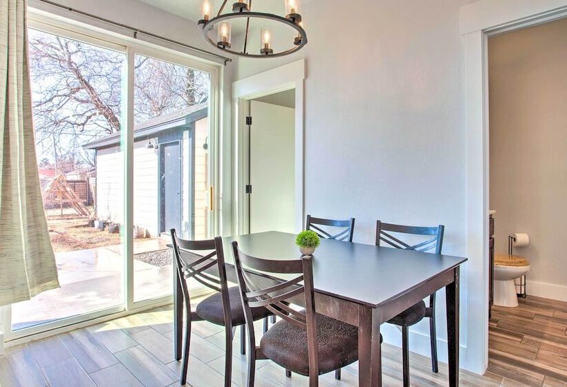 Stylish Okc Farmhouse W/ Garden   Close To Ou