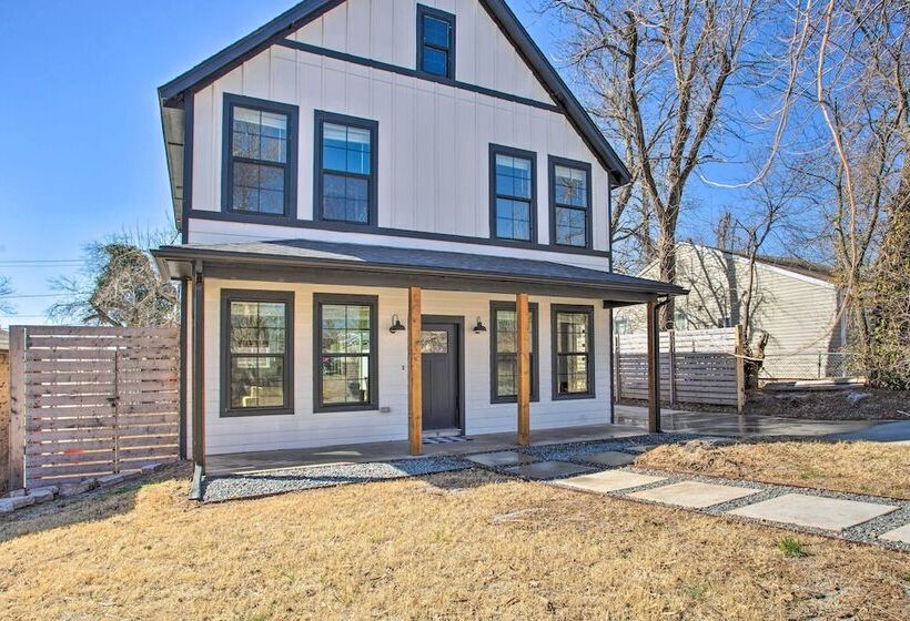Stylish Okc Farmhouse W/ Garden   Close To Ou
