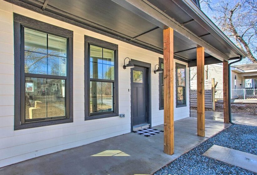 Stylish Okc Farmhouse W/ Garden   Close To Ou
