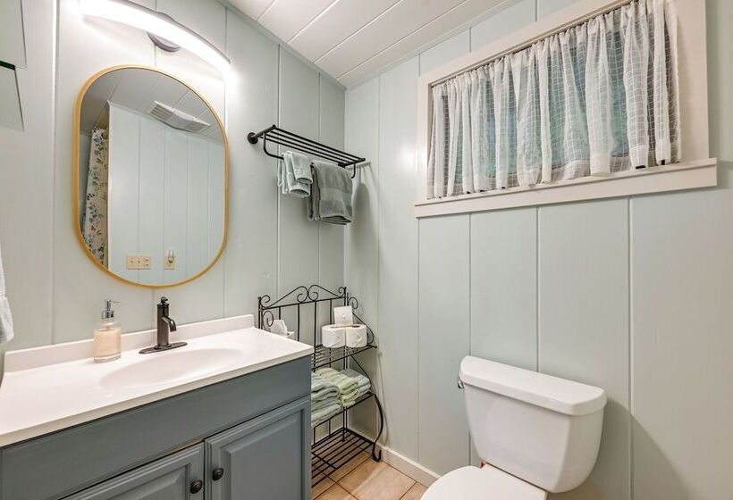 Sweet Birch  Bryson City Cottage W/ Views