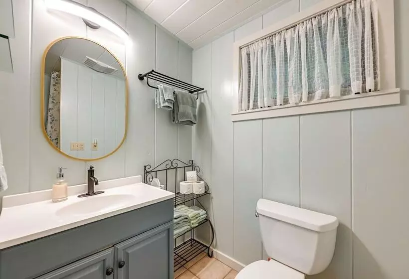 Sweet Birch  Bryson City Cottage W/ Views