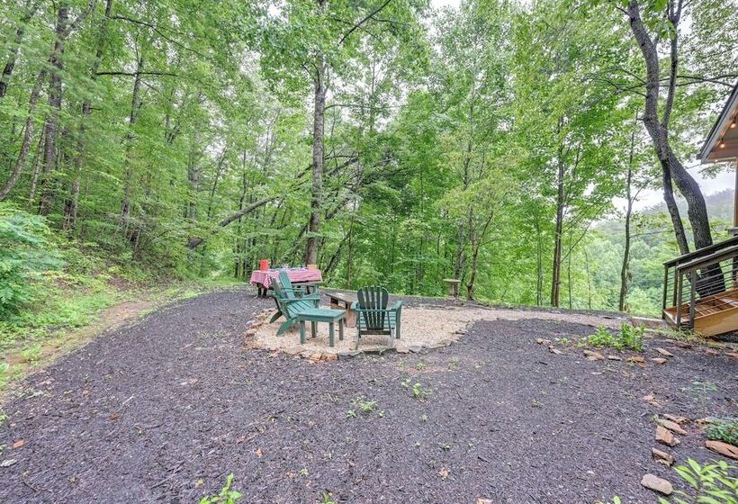 Sweet Birch  Bryson City Cottage W/ Views