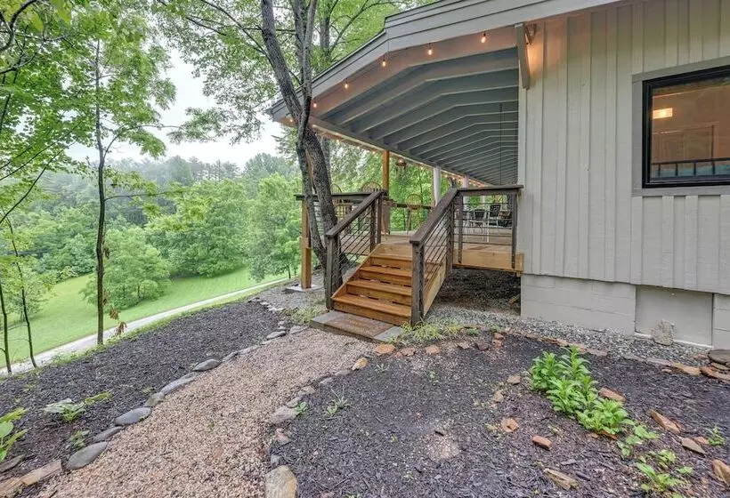 Sweet Birch  Bryson City Cottage W/ Views