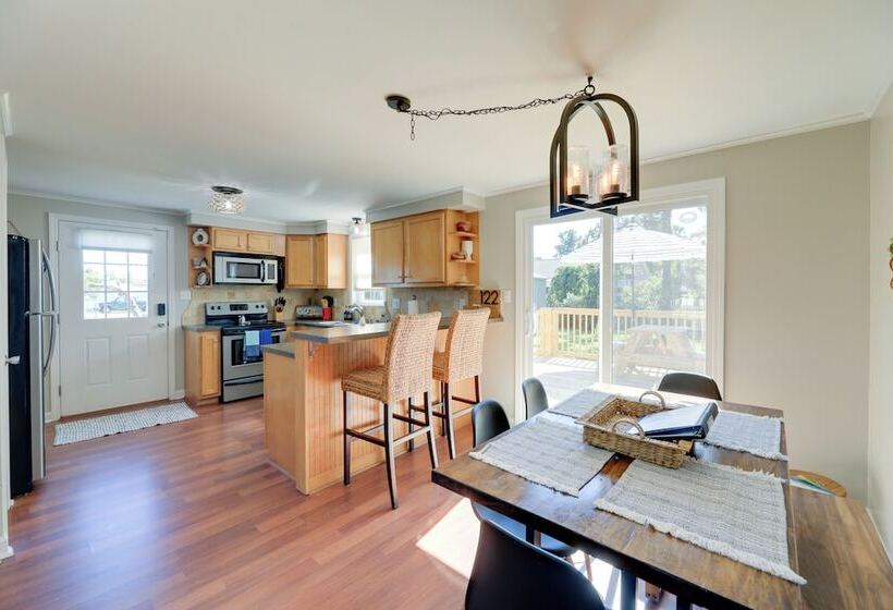 The Willowberry House With Deck & Grill!