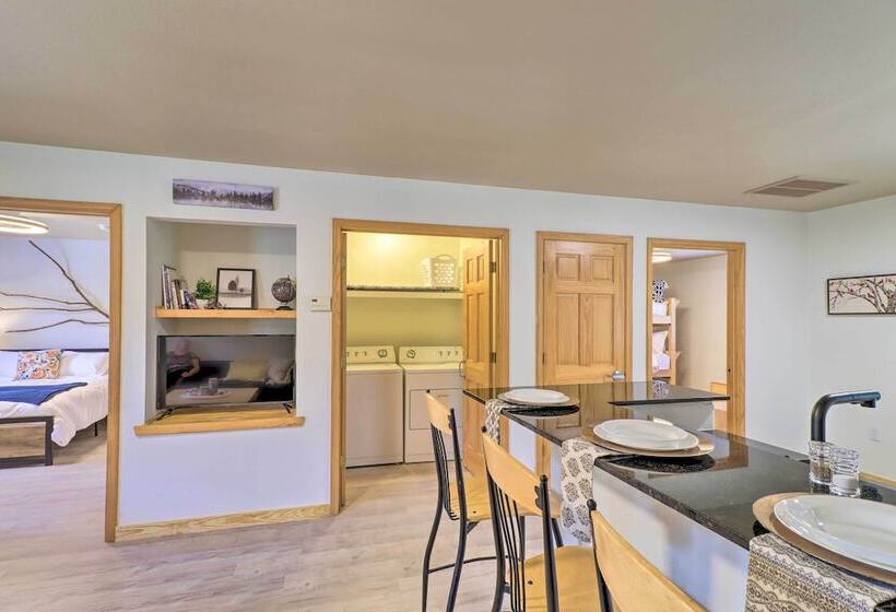 Unit < 11 Mi To Alma Performing Arts Center!