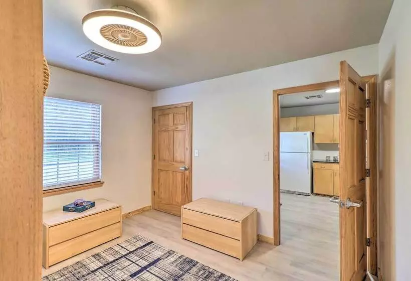 Unit < 11 Mi To Alma Performing Arts Center!