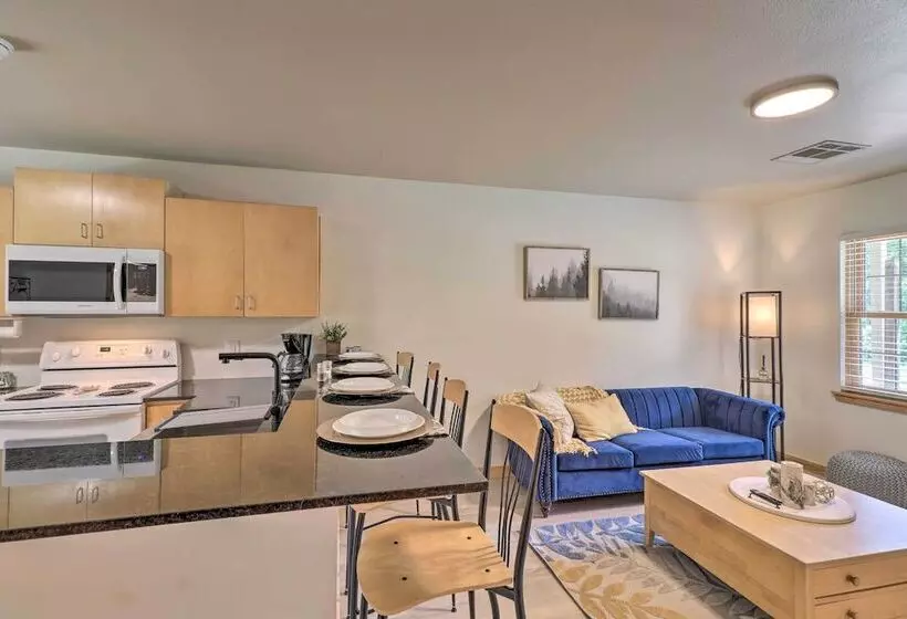 Unit < 11 Mi To Alma Performing Arts Center!