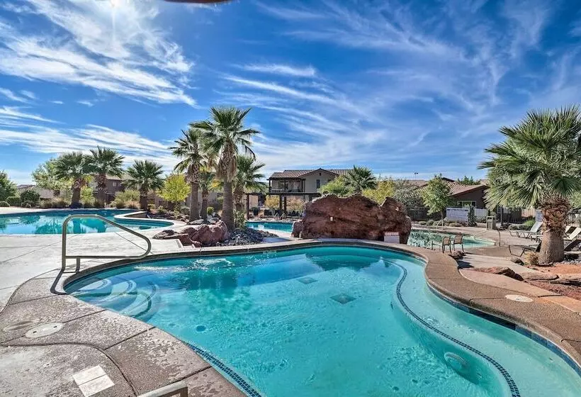 Utah Home W/ Pool & Hot Tub Access, Mtn Views!