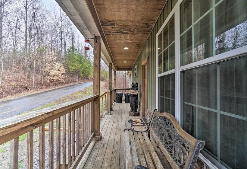 Sevierville Cabin W/ Lake Views & Wraparound Porch