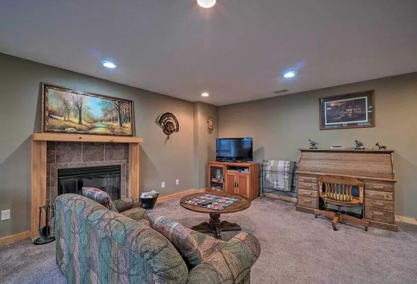 Sevierville Cabin W/ Lake Views & Wraparound Porch