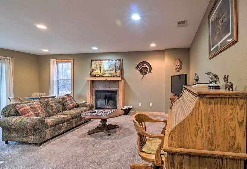 Sevierville Cabin W/ Lake Views & Wraparound Porch