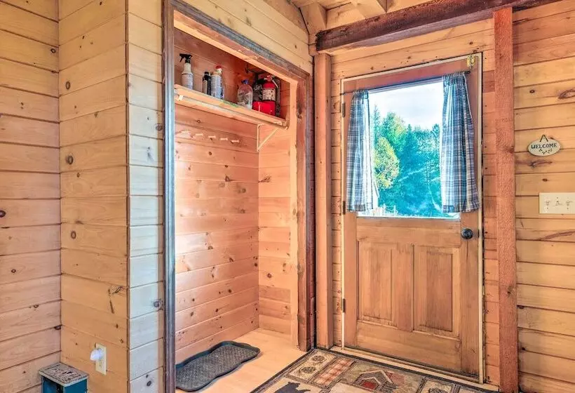 West Danville Cabin: Day Trip To Stowe Mtn!