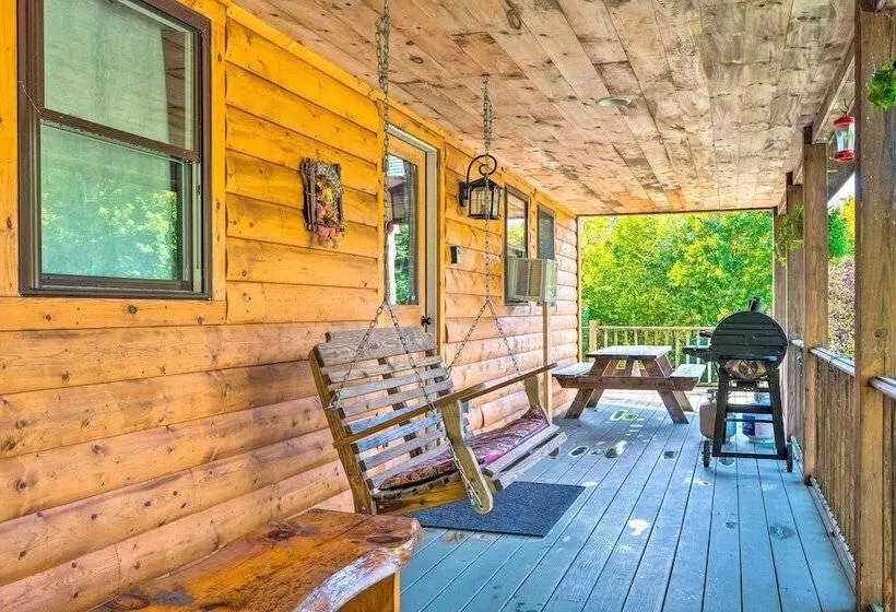 West Danville Cabin: Day Trip To Stowe Mtn!